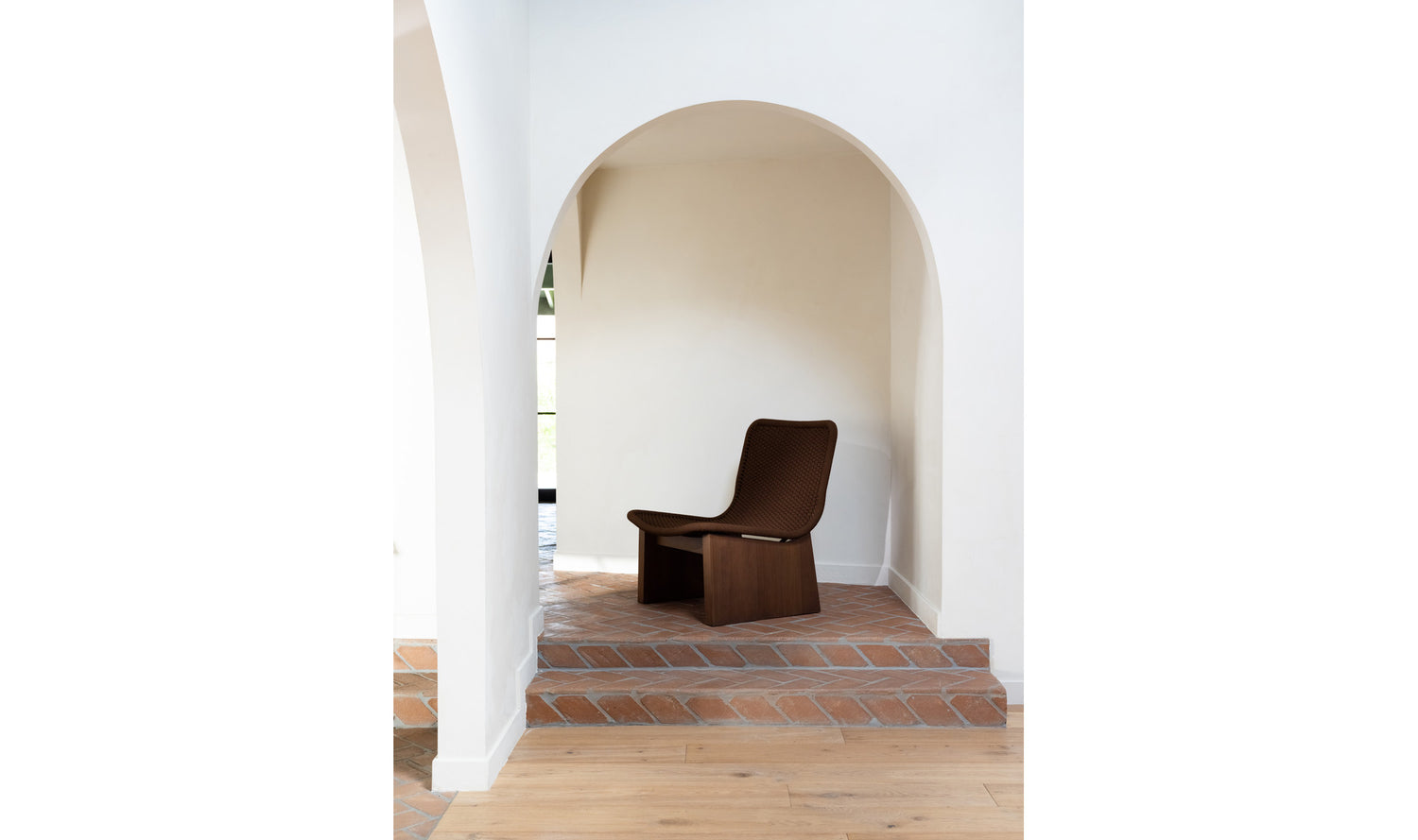 Bennett Outdoor Lounge Chair